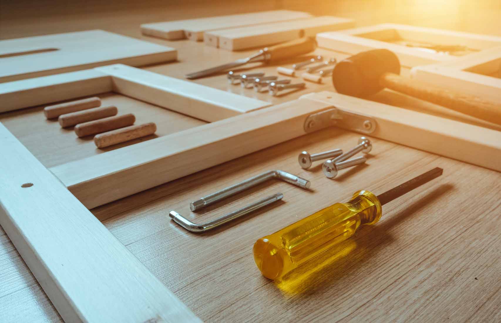 Werkzeug zur Möbelmontage